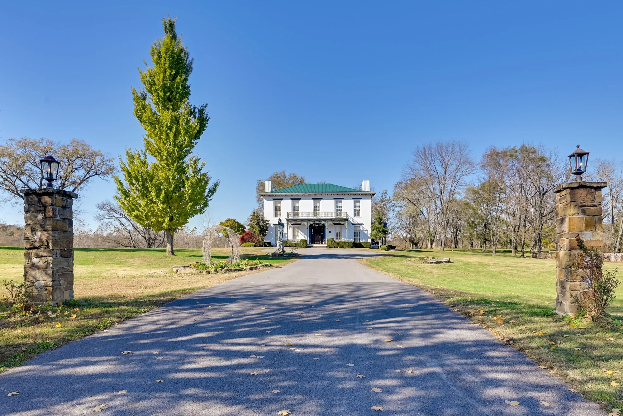 Historic Green Farm Mansion at Falls of Rough