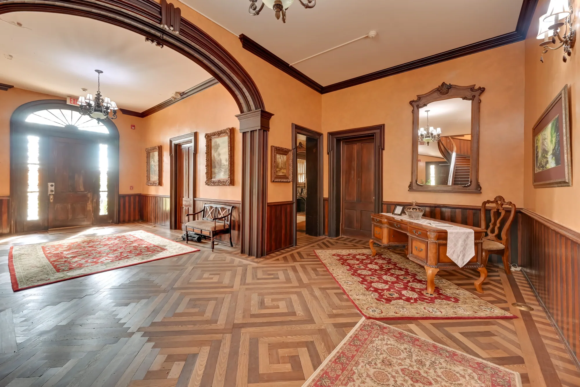 Historic mansion lodging